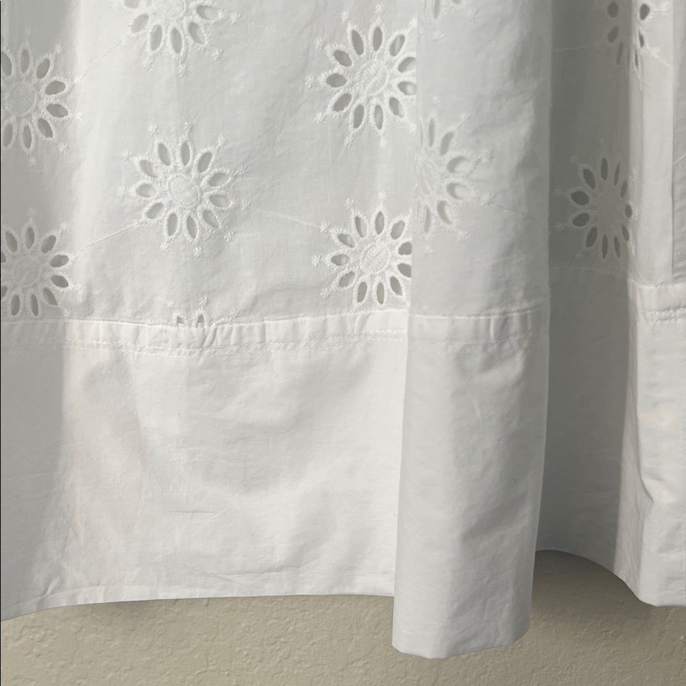 J.Crew Elegant White Eyelet Skirt With Pockets Fully Lined Cotton  in Size S - Picture 4 of 9
